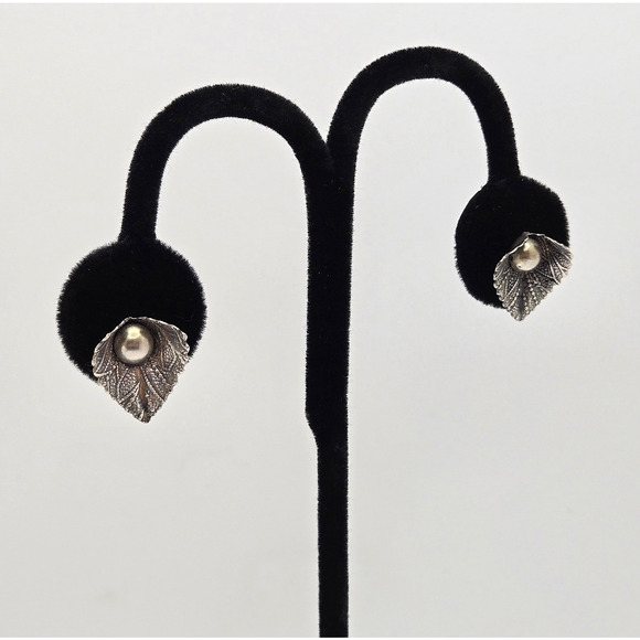 Vintage Sterling Silver Earrings Textured Leaf Screwbacks Classic Estate Retro - Picture 8 of 12